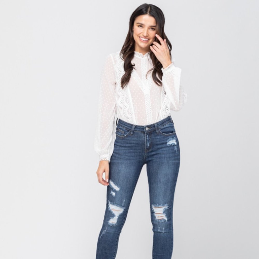 REG Judy Blue Cuff Hem Destroyed Skinny Jeans